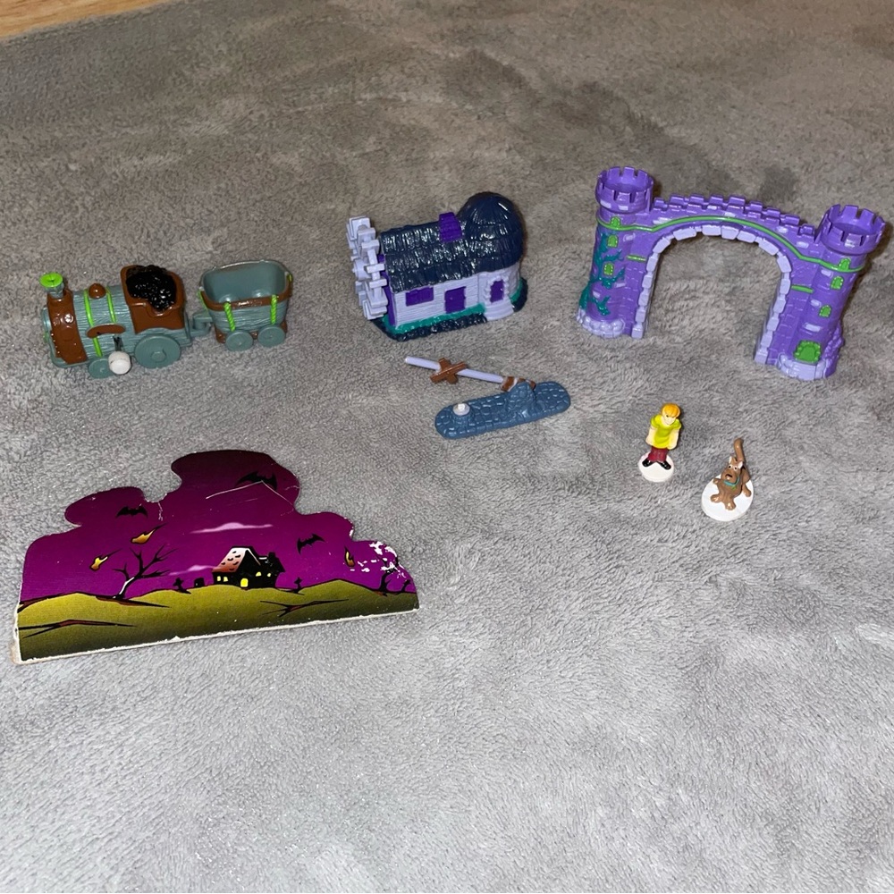 1996 Vintage Scooby Doo Wind Train Set (incomplete)